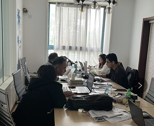 以勞動(dòng)書(shū)寫(xiě)人生風(fēng)采